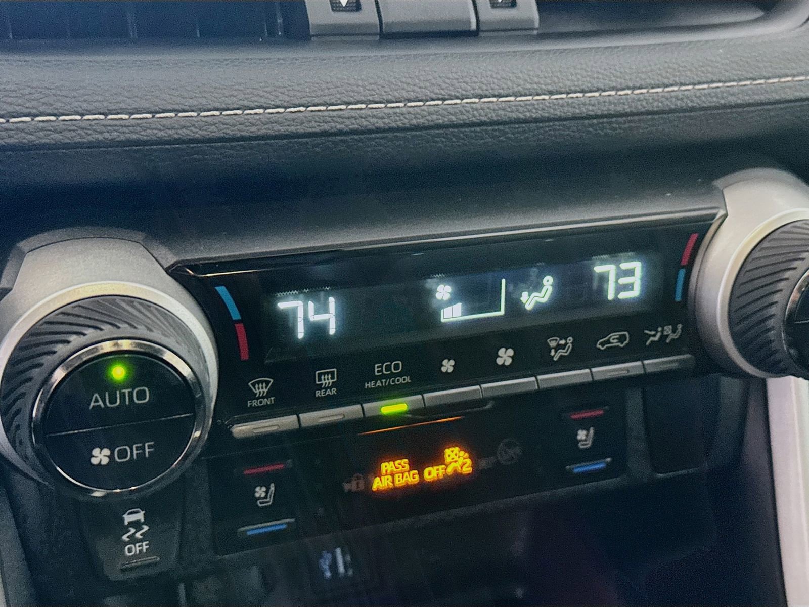 Used 2024 Toyota RAV4 Limited w/ Advanced Technology Package image 12