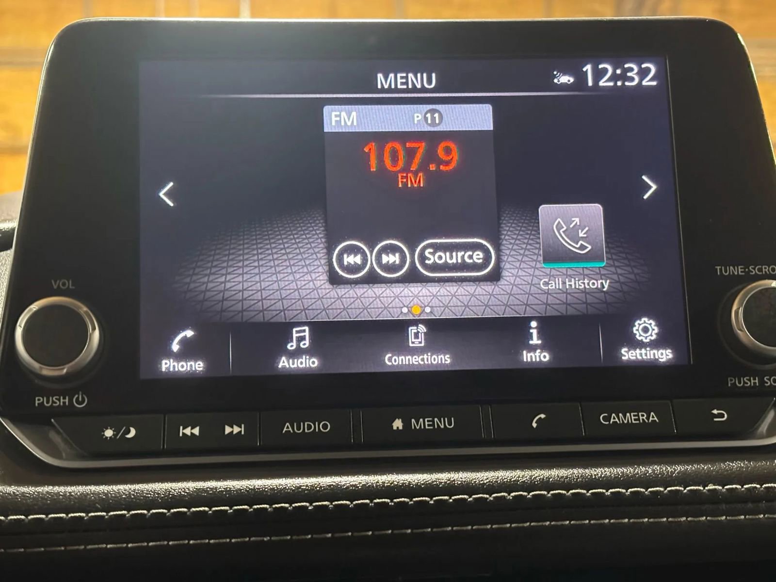 Used 2021 Nissan Rogue SV image 40