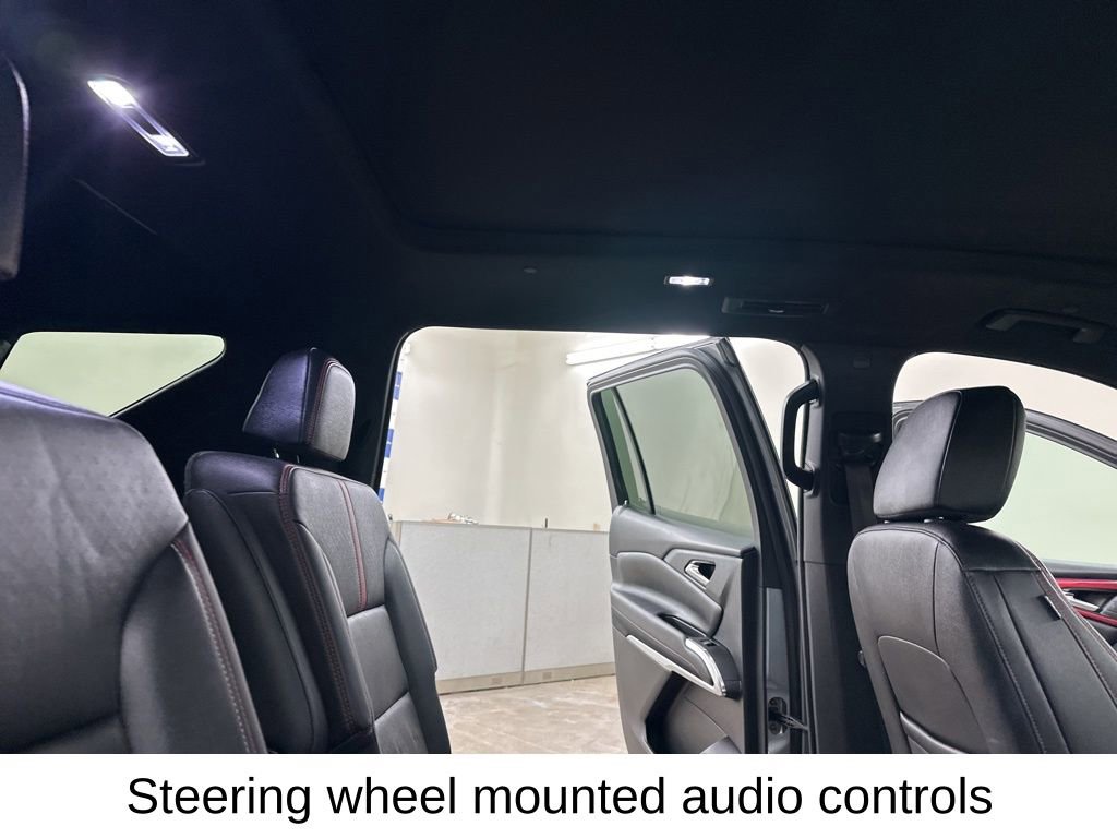 Used 2024 Chevrolet Traverse RS image 25