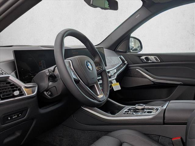 Used 2026 BMW X5 xDrive50e AWD/4WD image 3