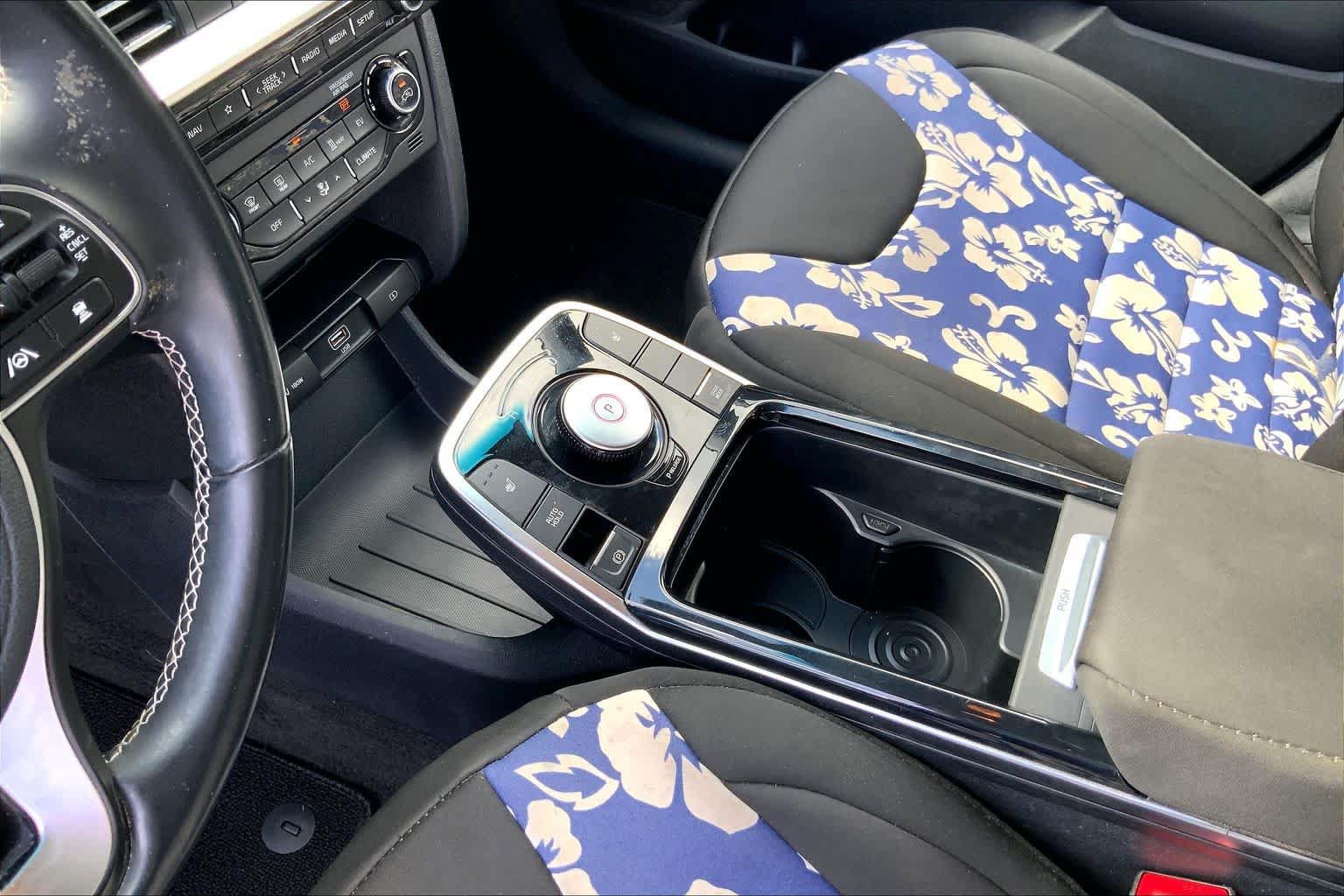 Used 2022 Kia Niro EX FWD image 16