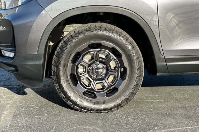 Certified 2025 Honda Ridgeline TrailSport+ image 24