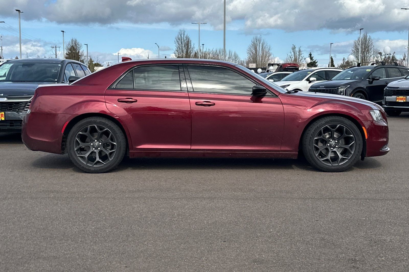 Used 2019 Chrysler 300 Touring w/ Sport Appearance Package image 3
