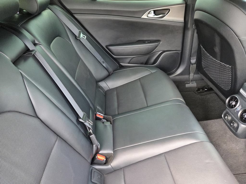 Used 2019 Kia Stinger GT RWD image 28