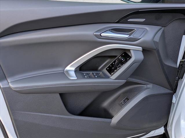 New 2025 Audi Q5 Premium Plus image 17