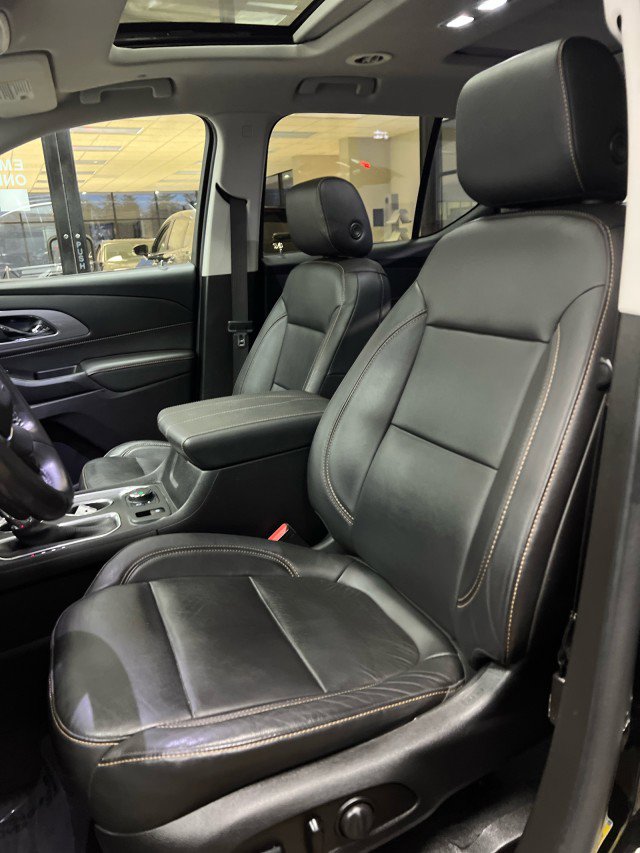 Used 2020 Chevrolet Traverse LT w/ LT Premium Package image 8