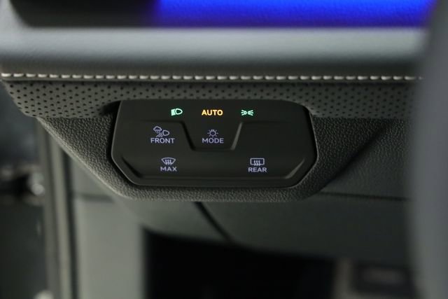 New 2025 Volkswagen Atlas SEL Premium R-Line image 33