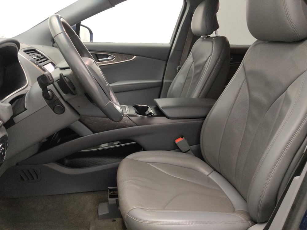 Used 2019 Lincoln Nautilus Reserve image 17