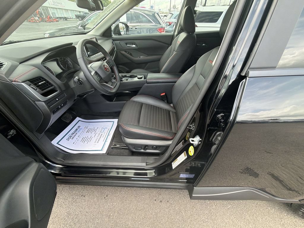 Used 2025 Nissan Rogue SV w/ Rock Creek Premium Package AWD/4WD image 12