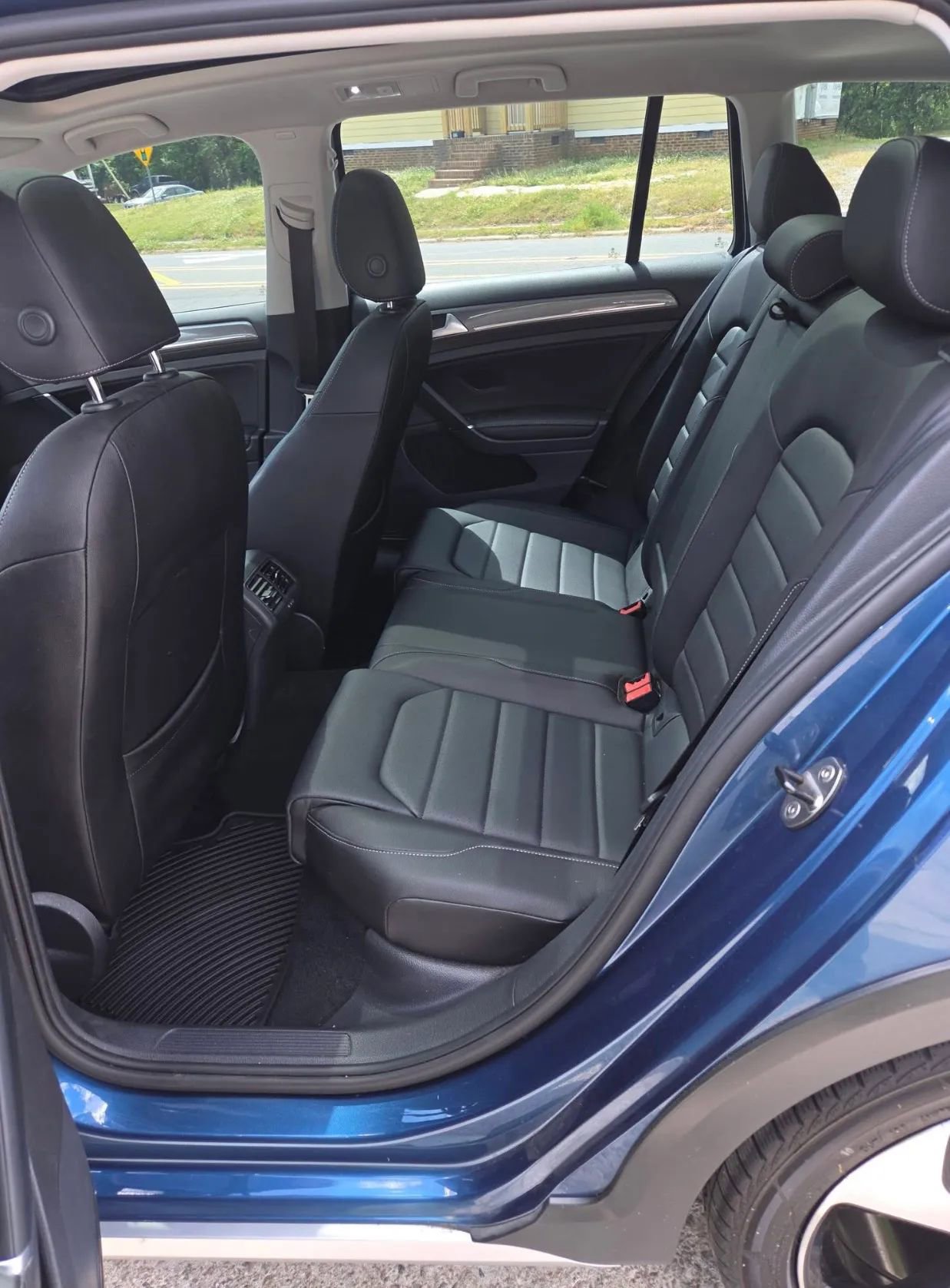 Used 2017 Volkswagen Golf Alltrack SEL AWD/4WD image 10