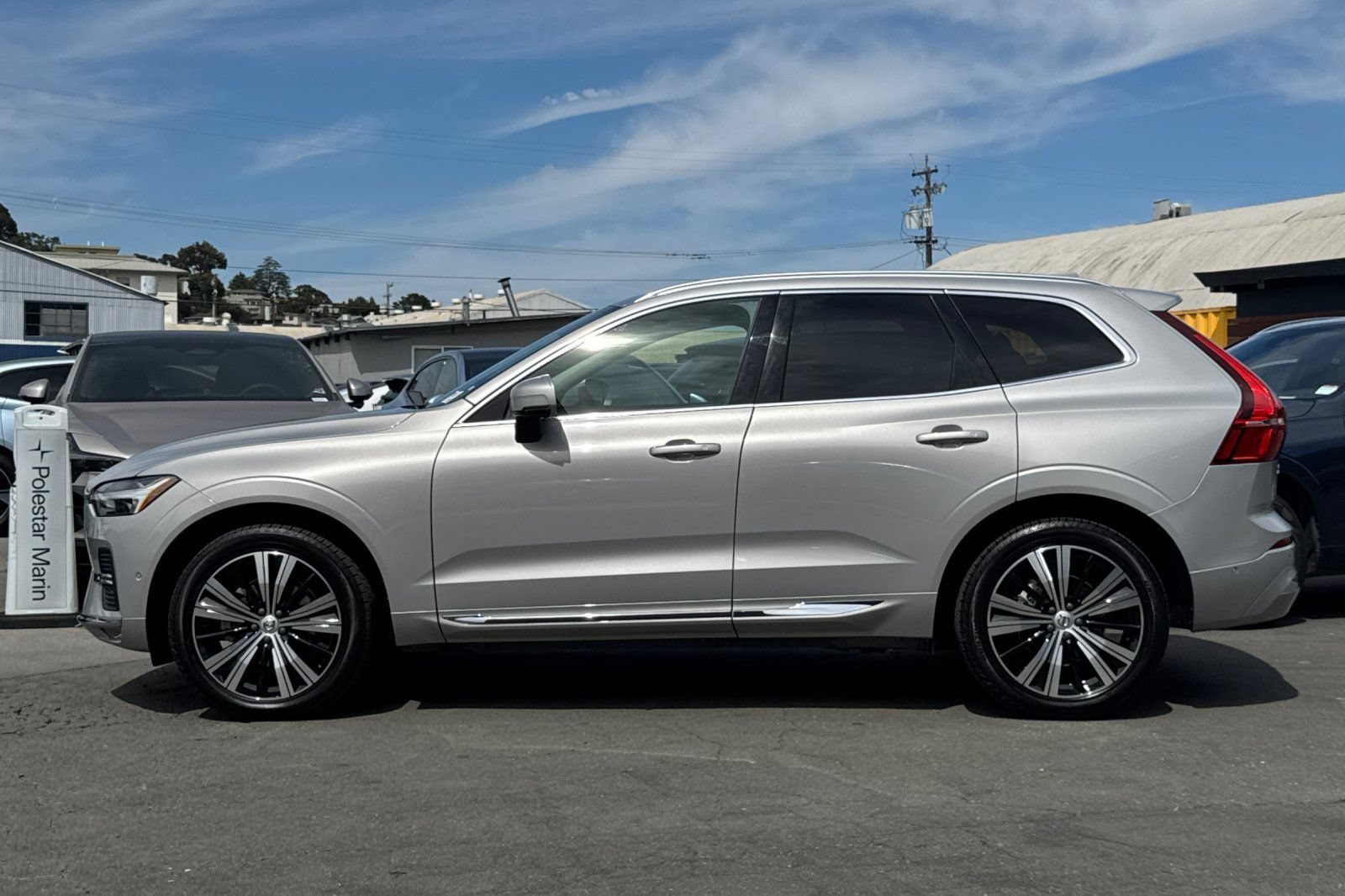 Used 2023 Volvo XC60 B5 Plus w/ Climate Package AWD/4WD image 6