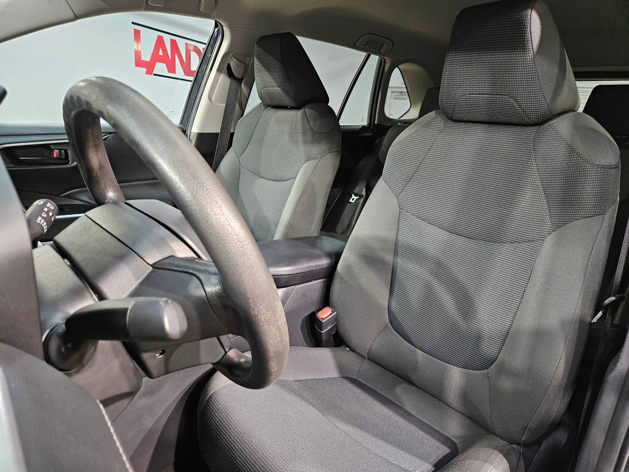 Used 2023 Toyota RAV4 LE AWD/4WD image 23