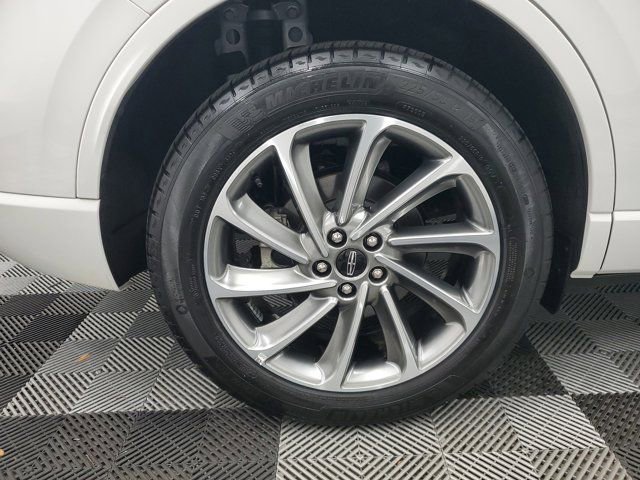 Used 2025 Lincoln Corsair Grand Touring image 7