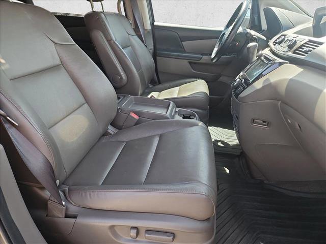 Used 2015 Honda Odyssey Touring Elite image 14