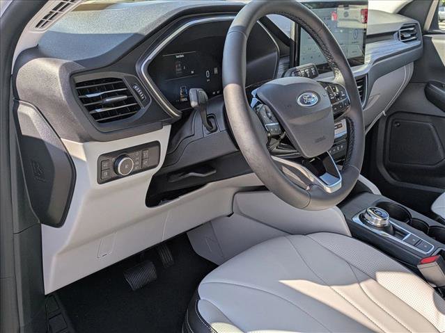 New 2026 Ford Escape SE w/ PHEV Premium Package image 3