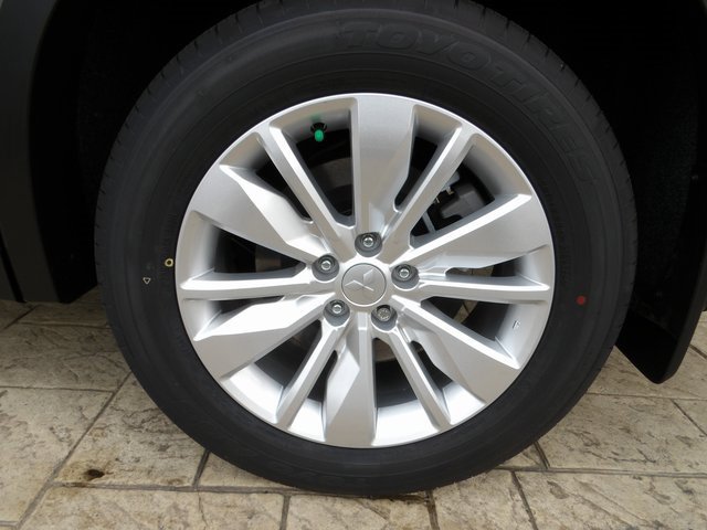 New 2025 Mitsubishi Outlander ES image 10