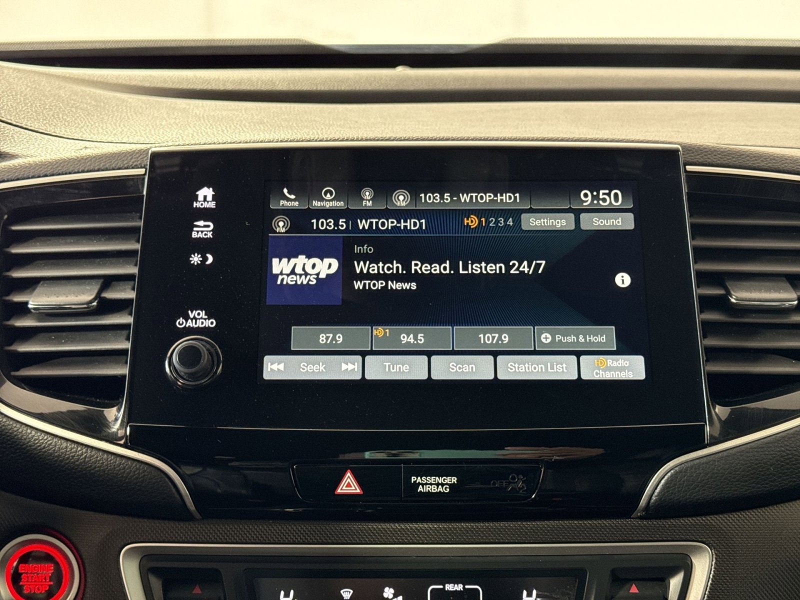 Used 2022 Honda Passport TrailSport image 18