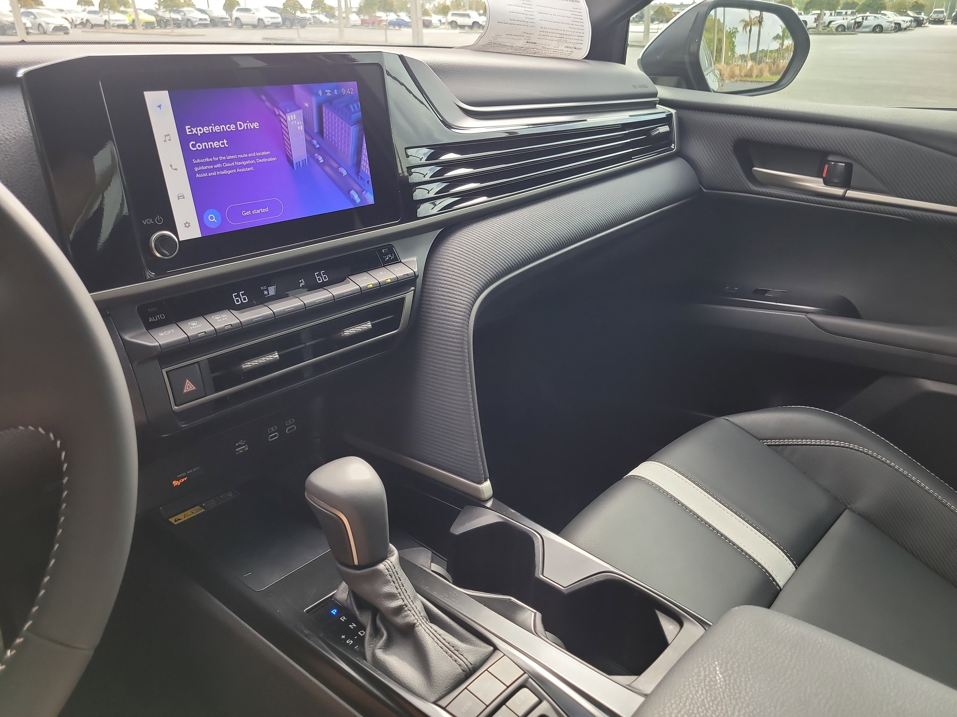 Certified 2025 Toyota Camry SE w/ Convenience Package image 21