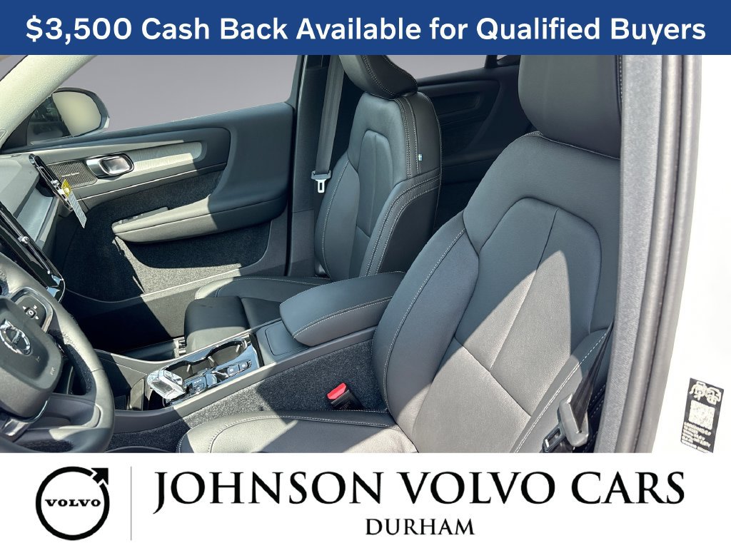 New 2026 Volvo XC40 B5 Plus w/ Climate Package AWD/4WD image 13