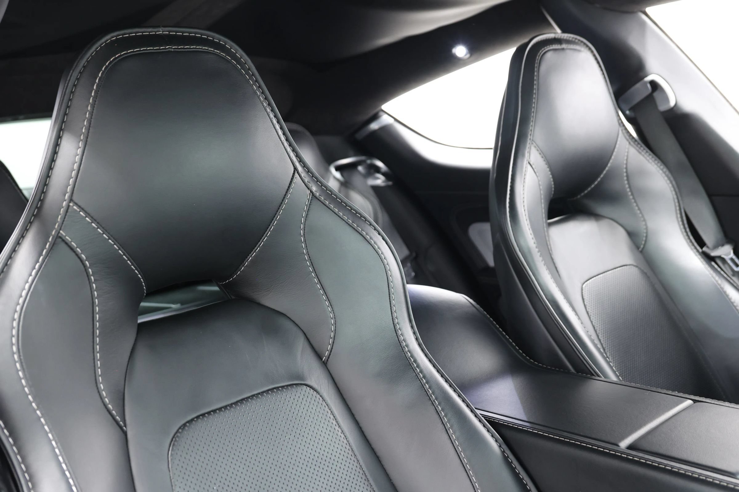 Used 2015 Aston Martin Rapide S RWD image 86