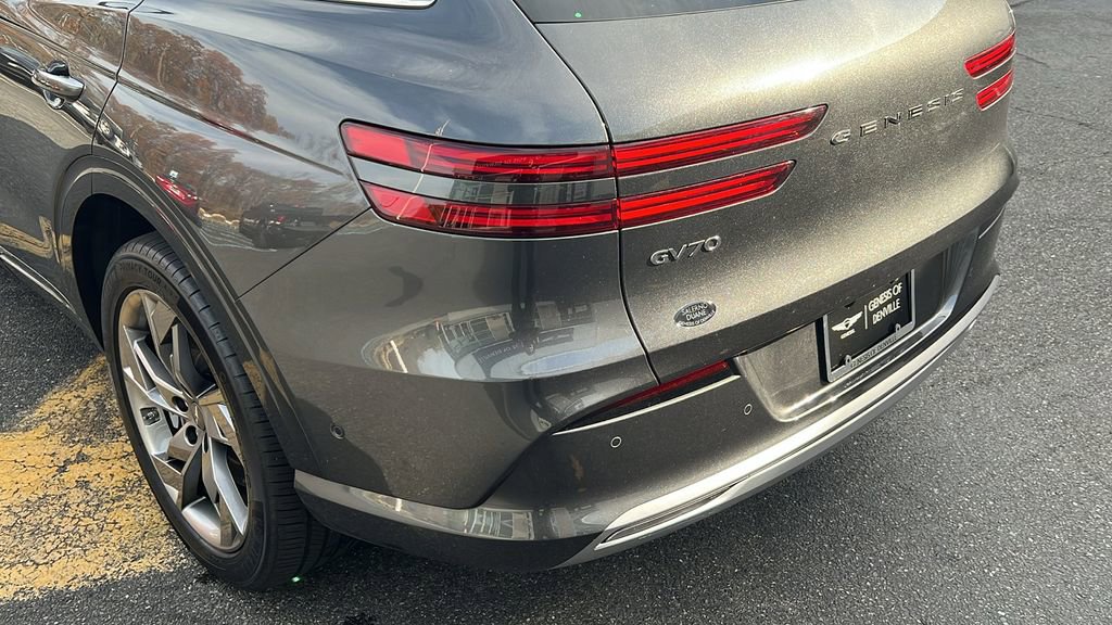 Used 2025 Genesis Electrified GV70 Advanced image 15
