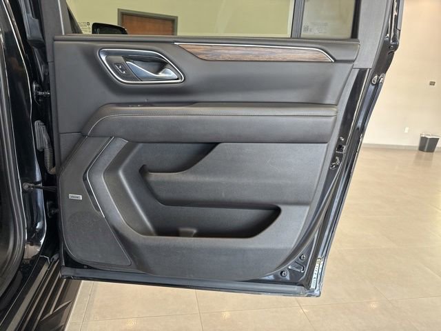 Used 2023 Chevrolet Suburban Premier AWD/4WD image 49