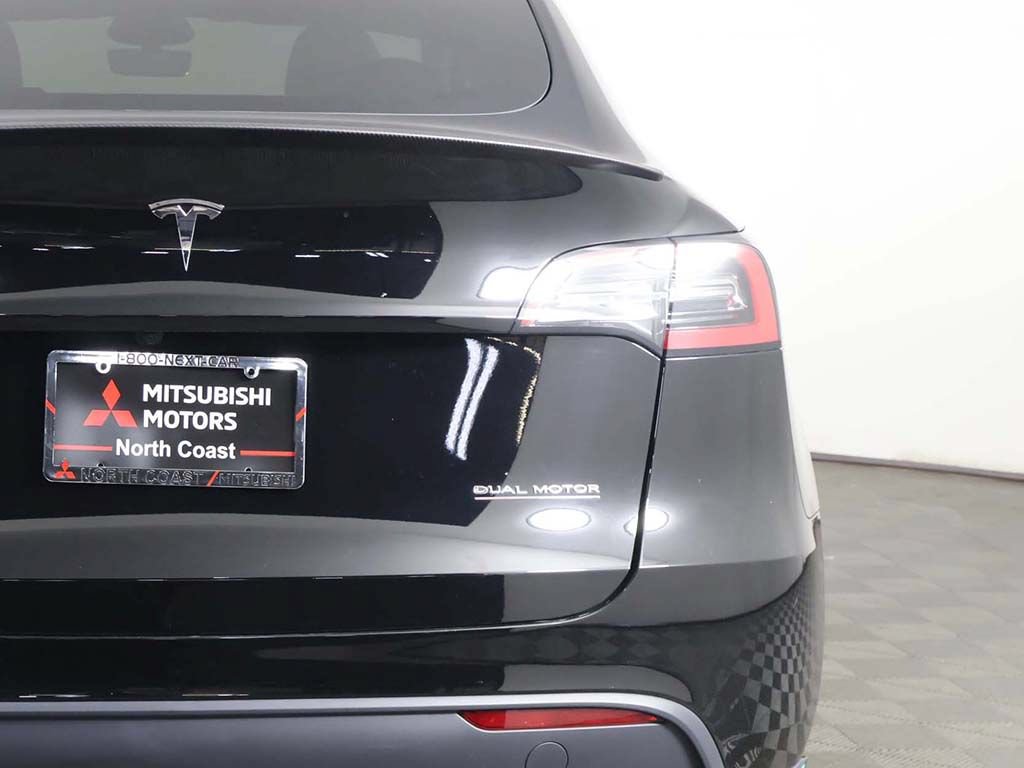 Used 2024 Tesla Model Y Performance AWD/4WD image 18