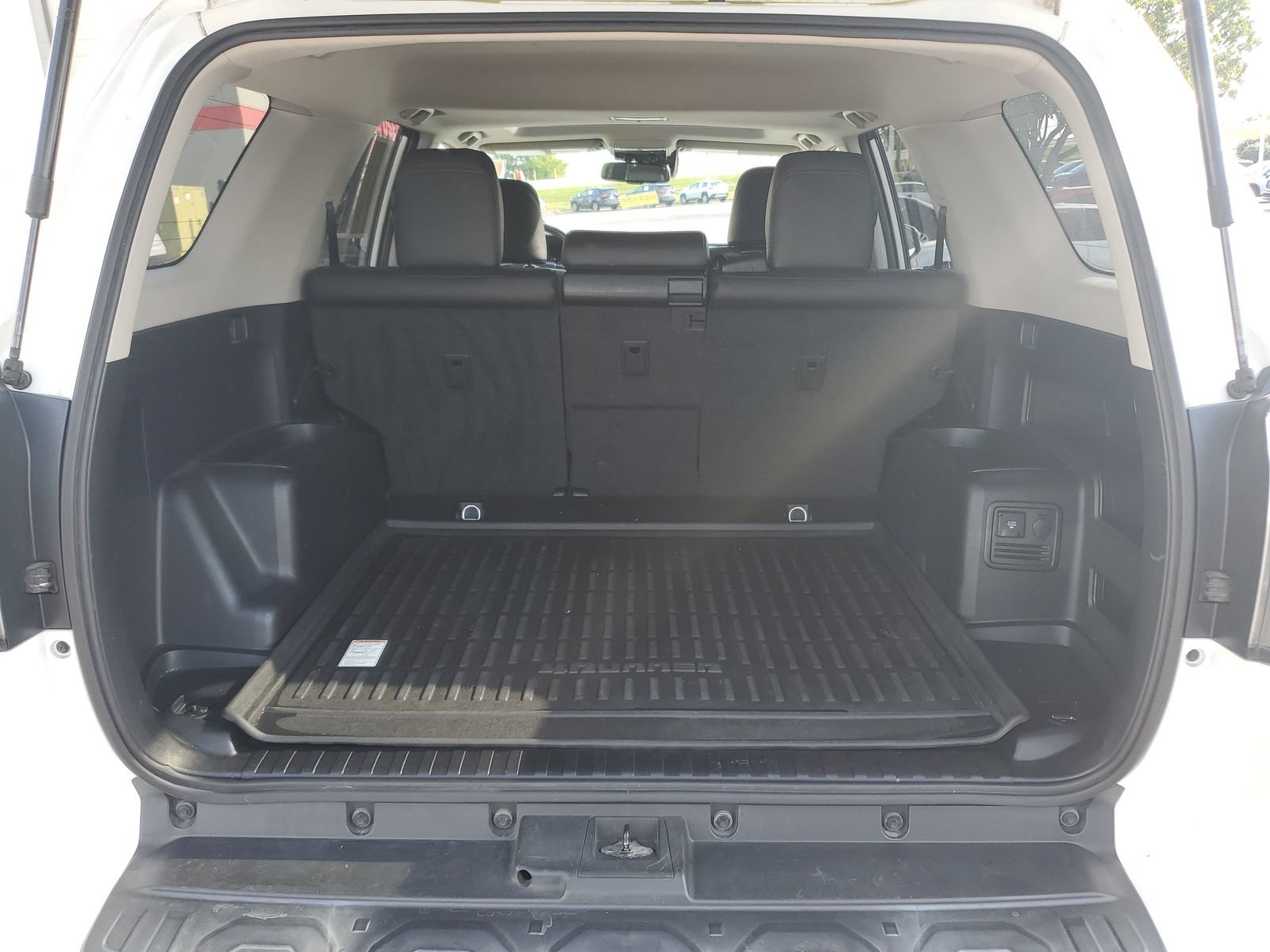 Certified 2020 Toyota 4Runner TRD Off-Road Premium w/ Moonroof Package AWD/4WD image 8