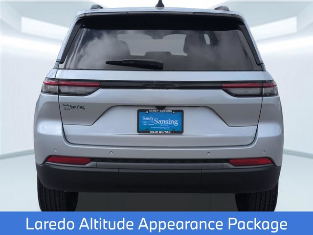 New 2026 Jeep Grand Cherokee Altitude RWD image 5