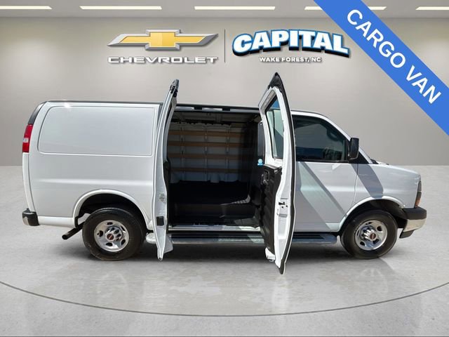 Used 2024 GMC Savana 2500 w/ Driver Convenience Package RWD image 7