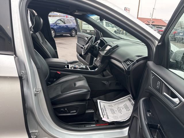 Used 2019 Ford Edge ST w/ Equipment Group 401A image 13