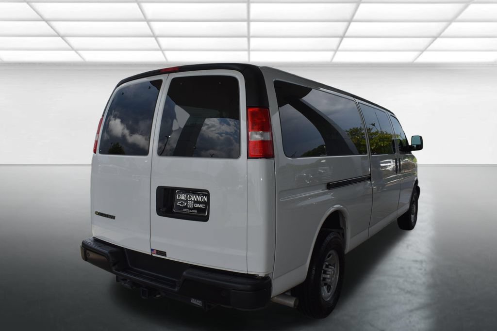 Used 2024 Chevrolet Express 3500 LS RWD image 6