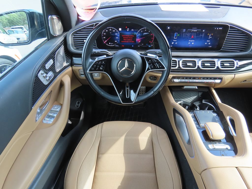 Used 2024 Mercedes-Benz GLS 450 4MATIC image 5