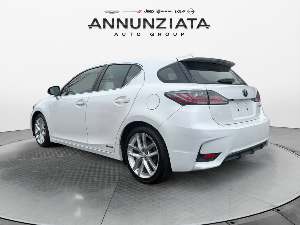 Used 2017 Lexus CT 200h w/ Navigation System Package image 3