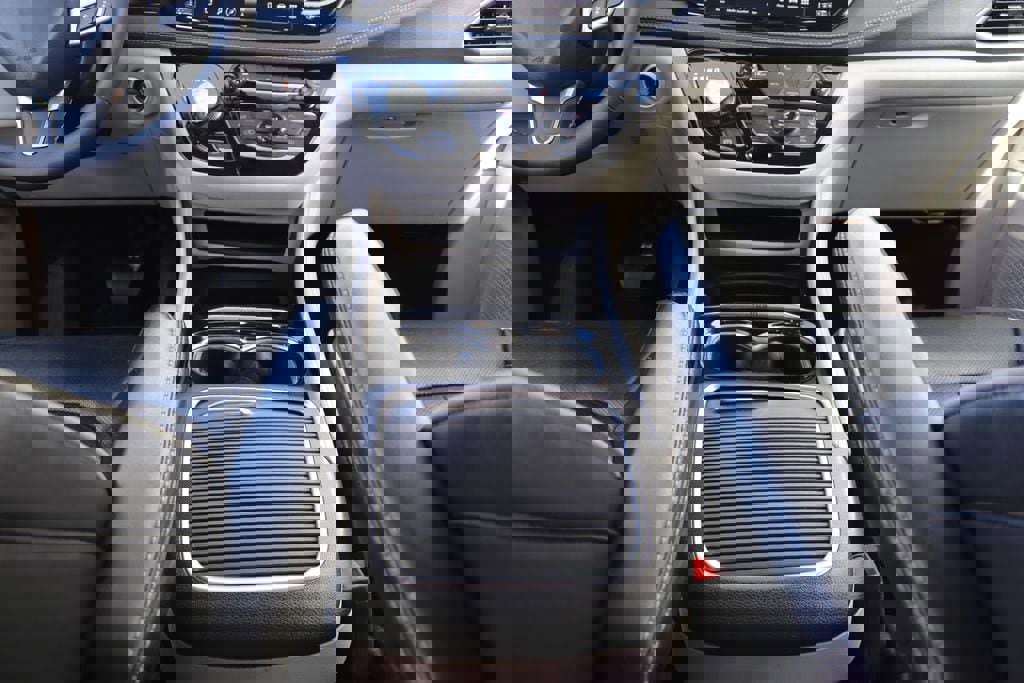 Used 2023 Chrysler Pacifica Limited image 29