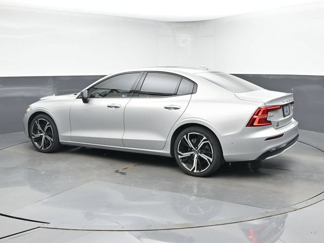 Used 2024 Volvo S60 B5 Plus AWD/4WD image 6