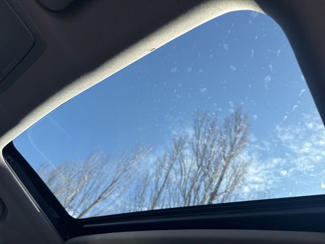 Used 2022 Honda CR-V EX-L image 11