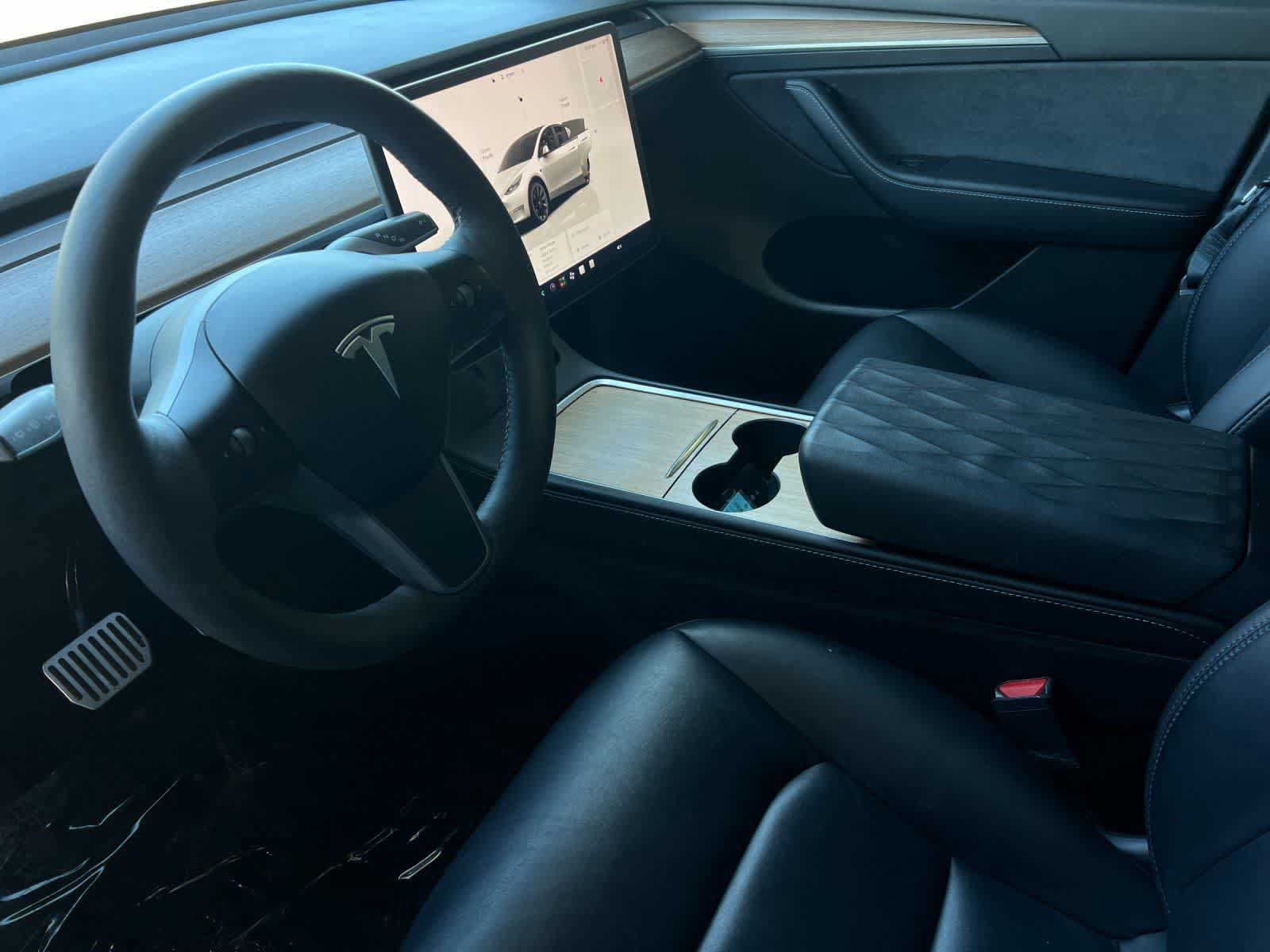 Used 2022 Tesla Model Y Long Range AWD/4WD image 12