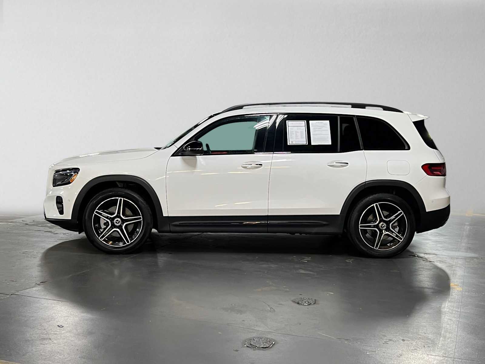 Used 2026 Mercedes-Benz GLB 250 4MATIC image 6
