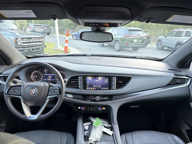 Used 2022 Buick Enclave Essence w/ Sport Touring Edition FWD image 22