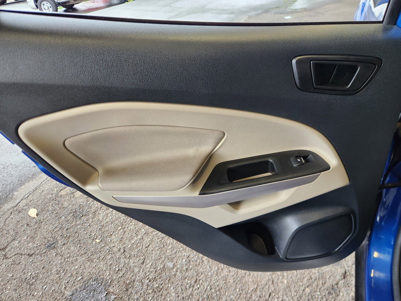 Used 2022 Ford EcoSport S image 12