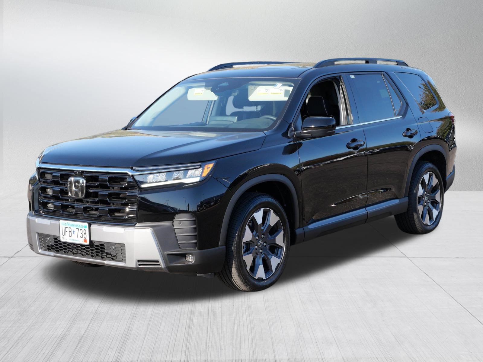 Certified 2026 Honda Pilot Elite image 3