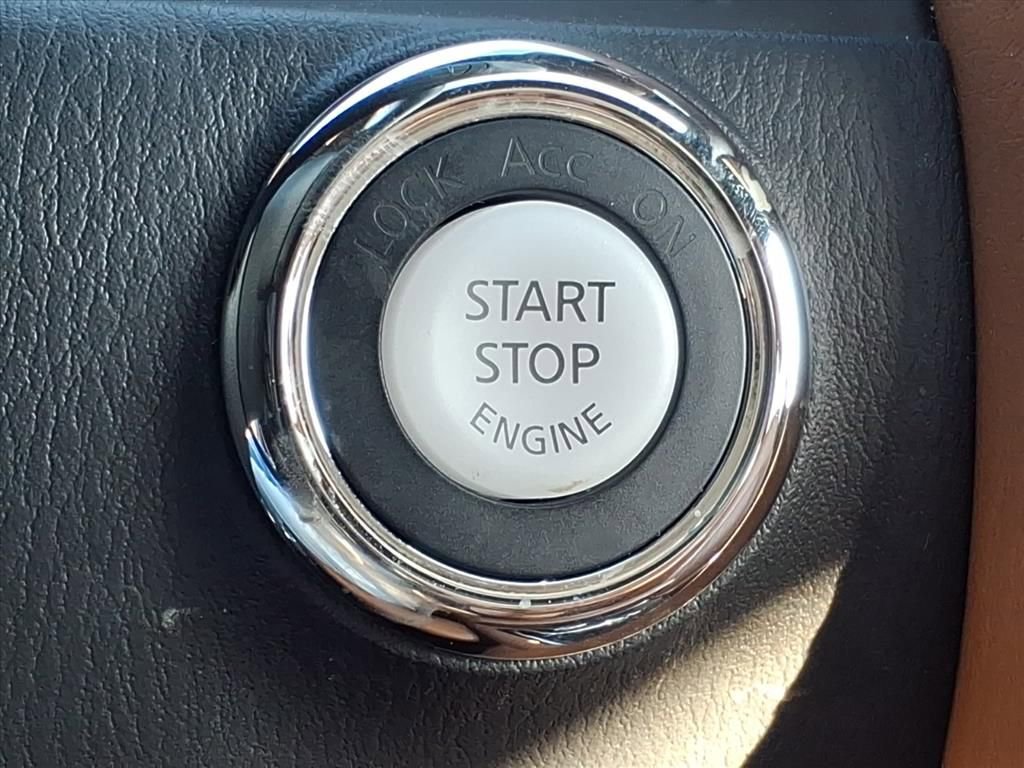 Used 2024 INFINITI QX80 Sensory image 21