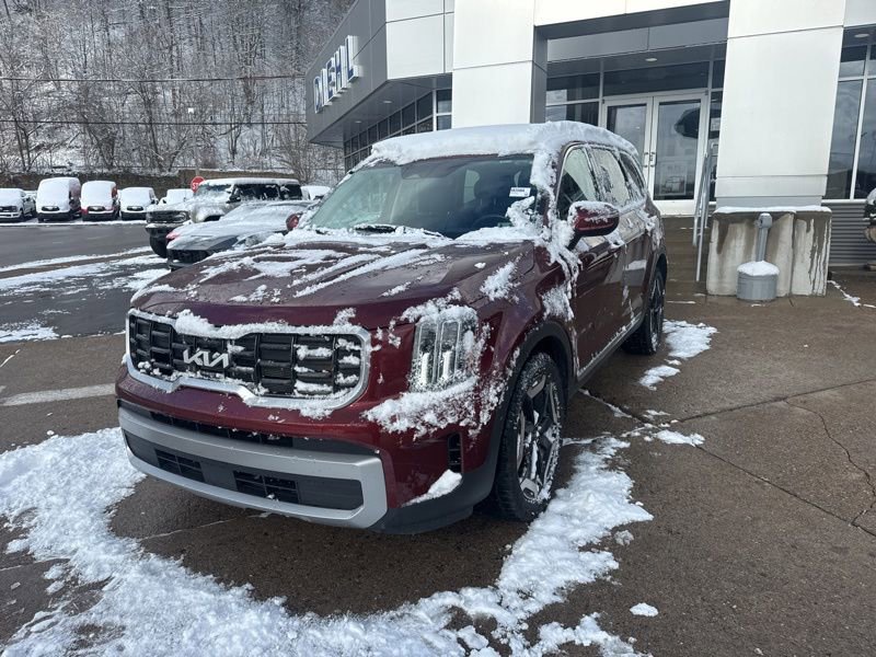 Used 2023 Kia Telluride S w/ S Sunroof Package image 3