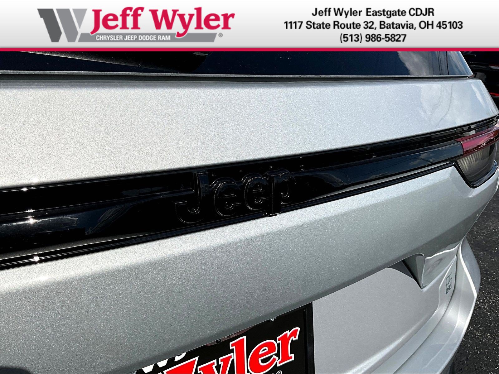 New 2026 Jeep Grand Cherokee Limited AWD/4WD image 14