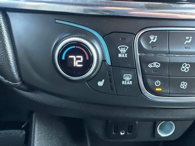 Used 2023 Chevrolet Traverse LT AWD/4WD image 34