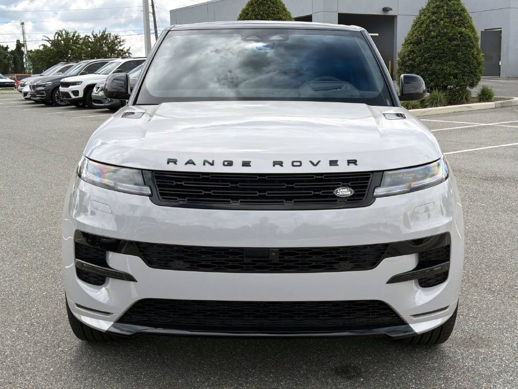 New 2027 Land Rover Range Rover Sport Dynamic SE AWD/4WD image 8