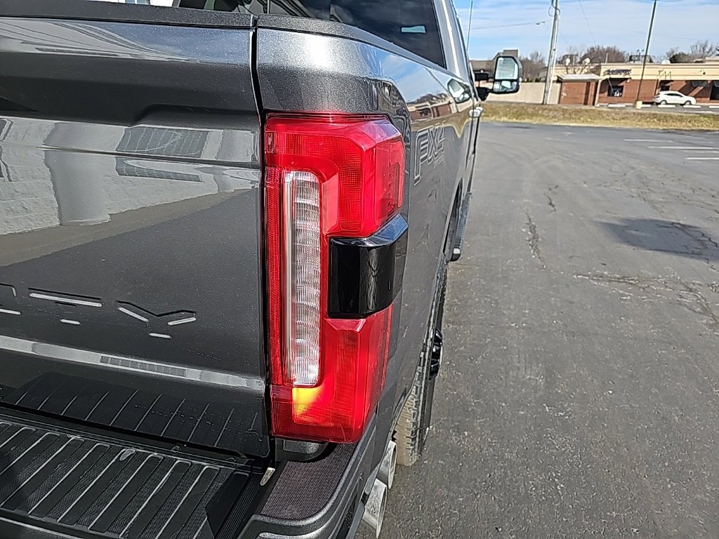 New 2025 Ford F250 Lariat w/ Lariat Ultimate Package image 6