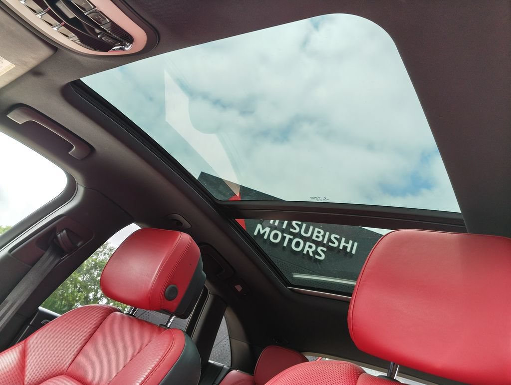 Used 2017 Porsche Macan S AWD/4WD image 5