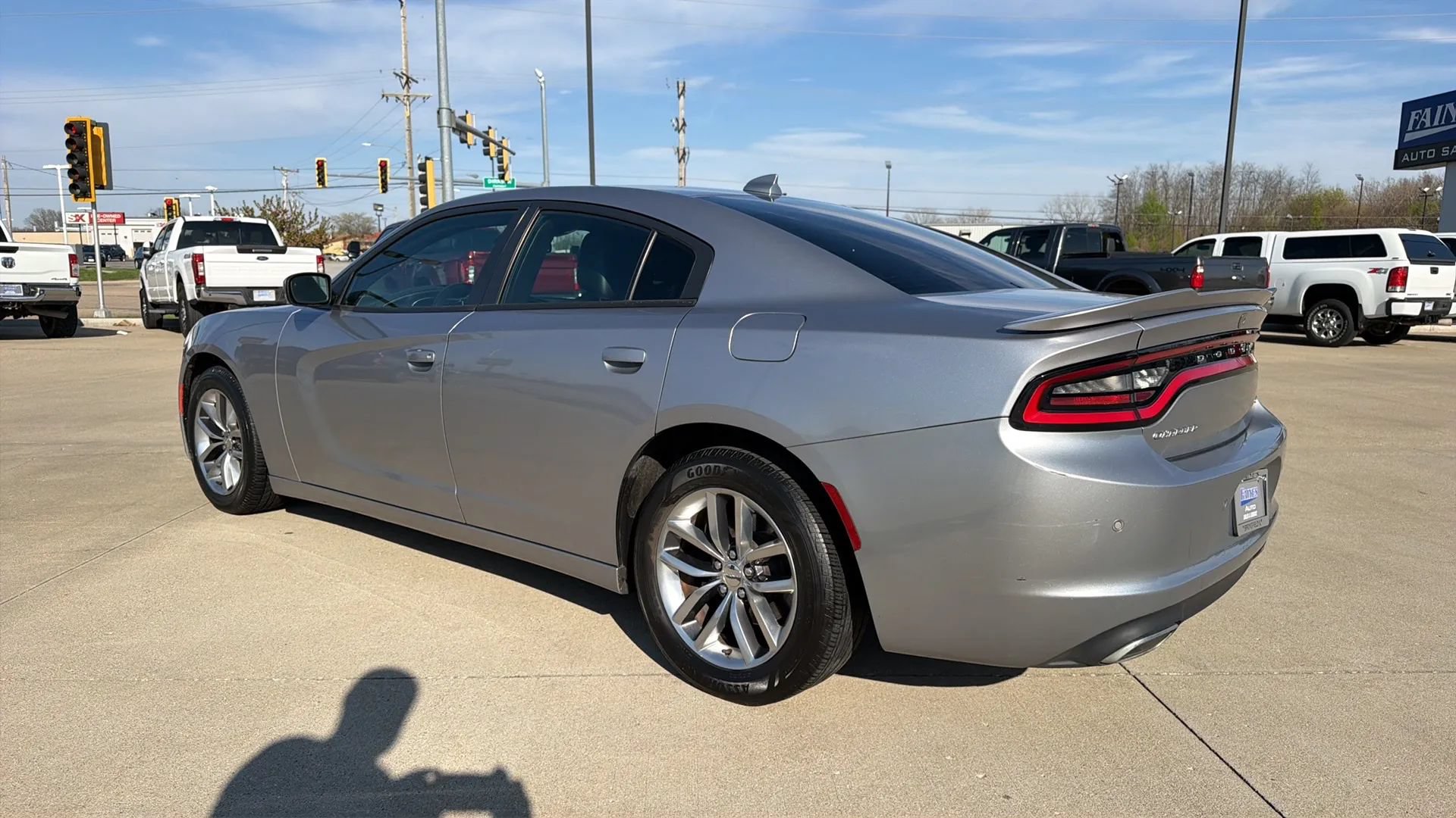 Used 2015 Dodge Charger SXT w/ Plus Group RWD image 11